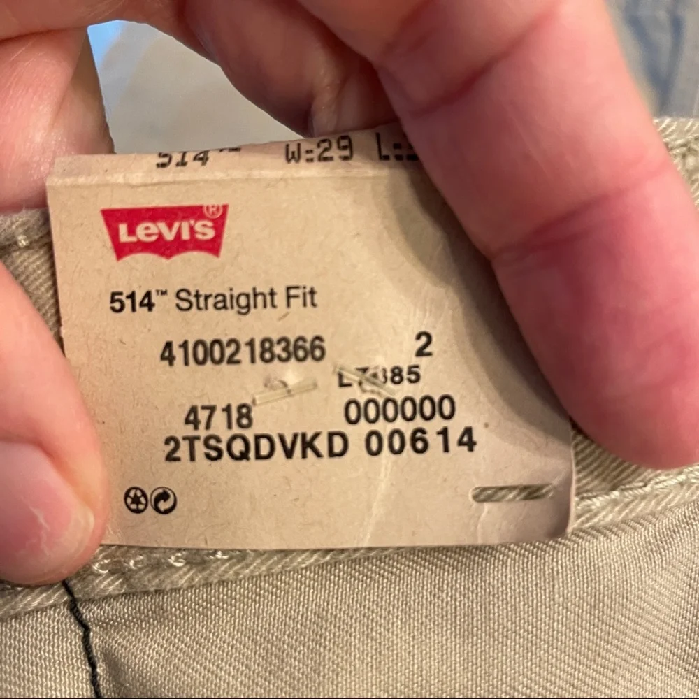 NWT Levi’s 514 khakis straight leg jeans 29 x 30